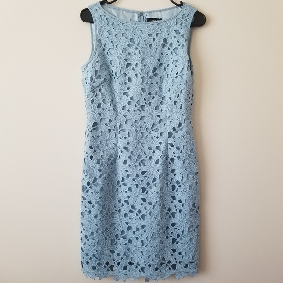 Tahari Dresses & Skirts - Tahari lace floral sheath dress